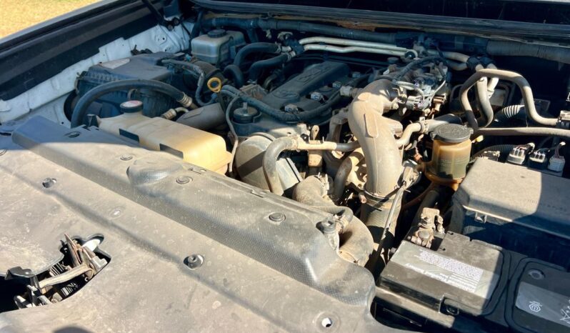 
								TOYOTA LAND CRUISER PRADO full									