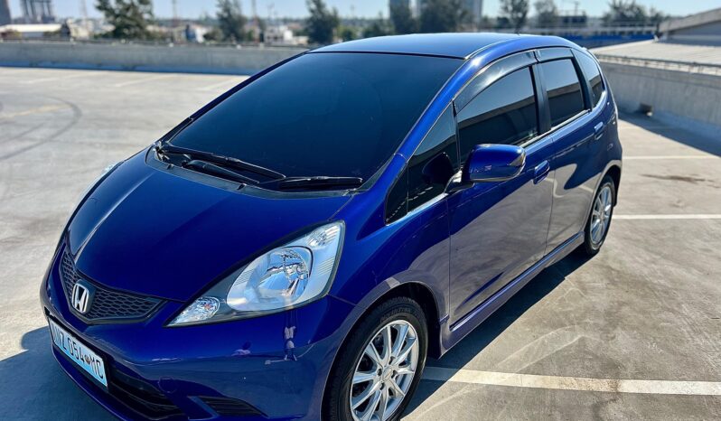
								HONDA FIT RS full									