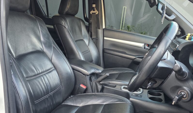 
								TOYOTA HILUX GD6 full									