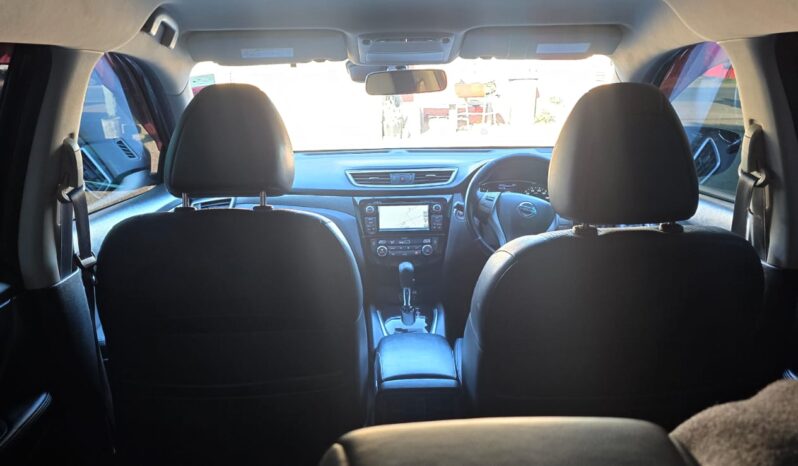 
								NISSAN X-TRAIL full									