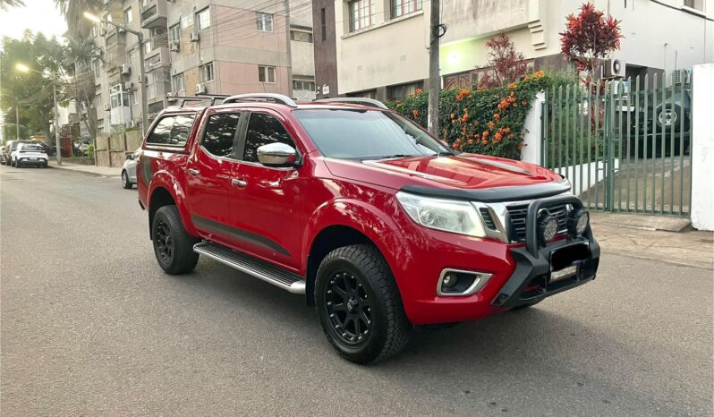 NISSAN NAVARA completo