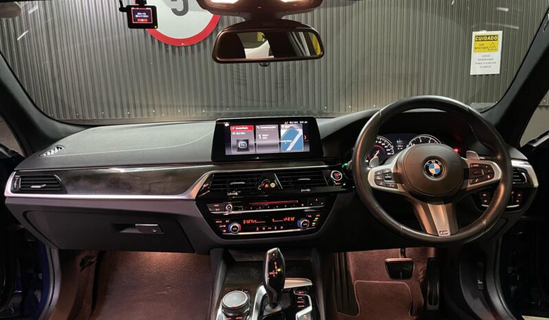 
								BMW 523D MSport full									