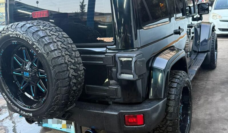 
								JEEP WRANGLER UNLIMITED full									