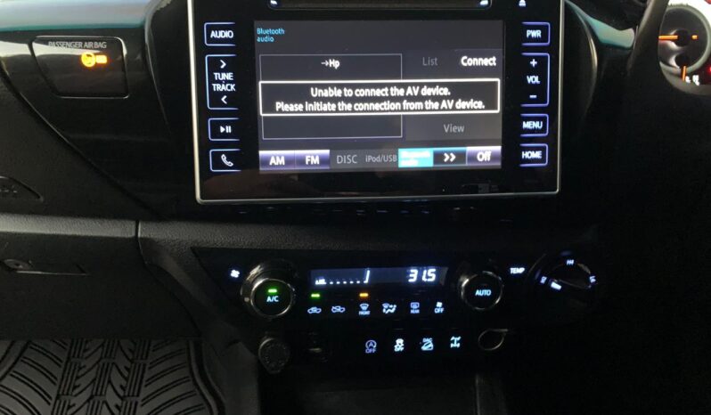 
								TOYOTA HILUX ROCCO full									