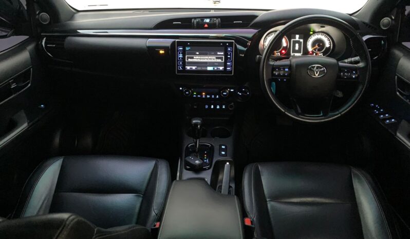 
								TOYOTA HILUX ROCCO full									