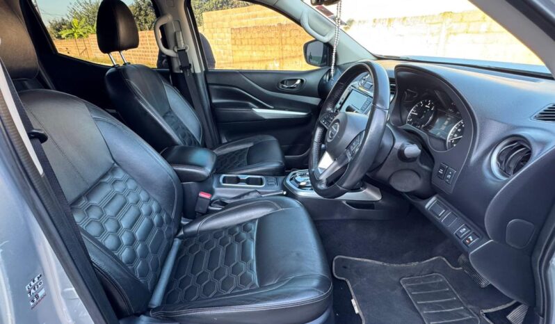 
								NISSAN NAVARA full									