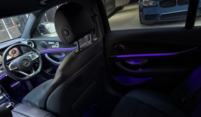 
								• MERCEDES BENZ full									