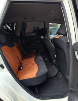 
										HONDA FIT RS full									