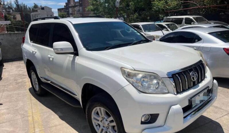 
								TOYOTA LAND CRUISER PRADO full									