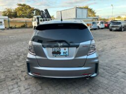 
										HONDA FIT RS full									