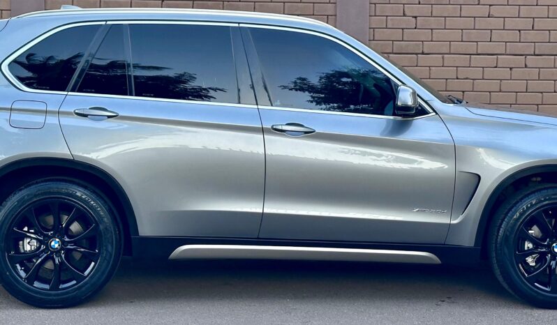 
								BMW X5 2015 Xdrive 3.0 full									