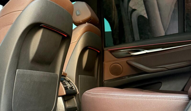 
								BMW X5 35d M SPORT full									