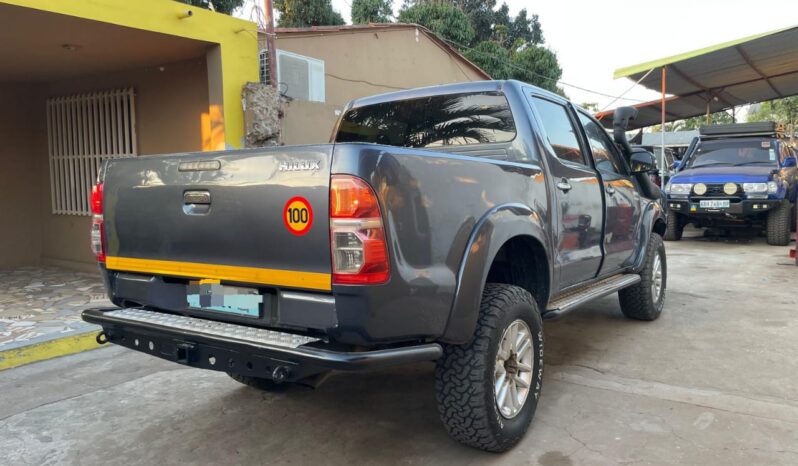 
								TOYOTA HILUX RAIDER full									