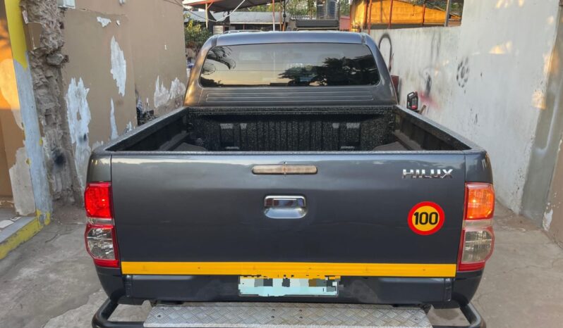 
								TOYOTA HILUX RAIDER full									