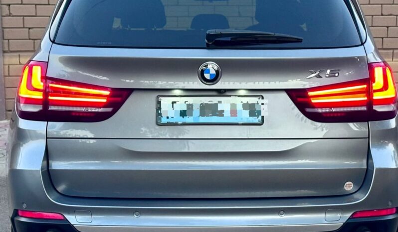 
								BMW X5 2015 Xdrive 3.0 full									