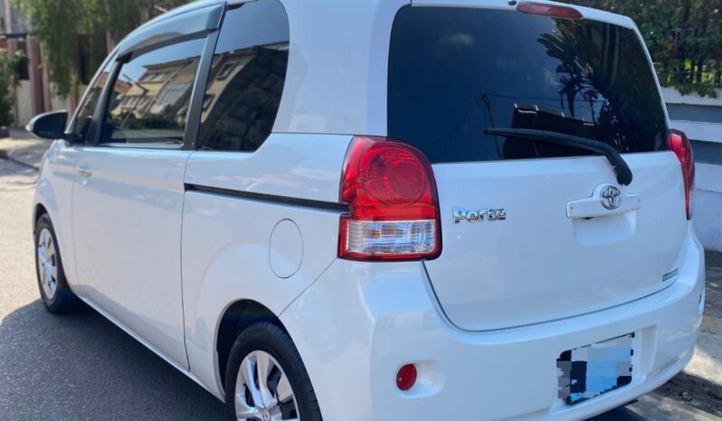 
								TOYOTA PORTE full									