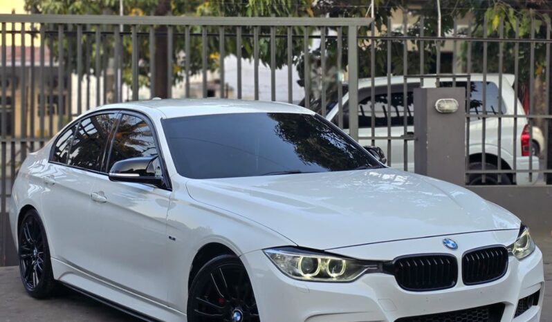 
								BMW 320D MSport full									