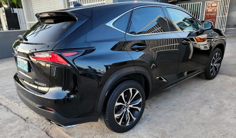 
								Lexus NX 200T F SPORT full									
