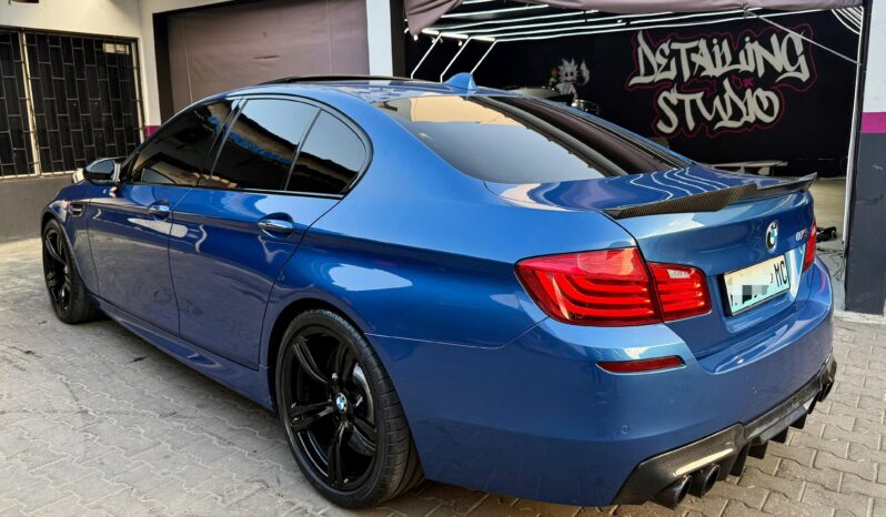 
								BMW M5 full									