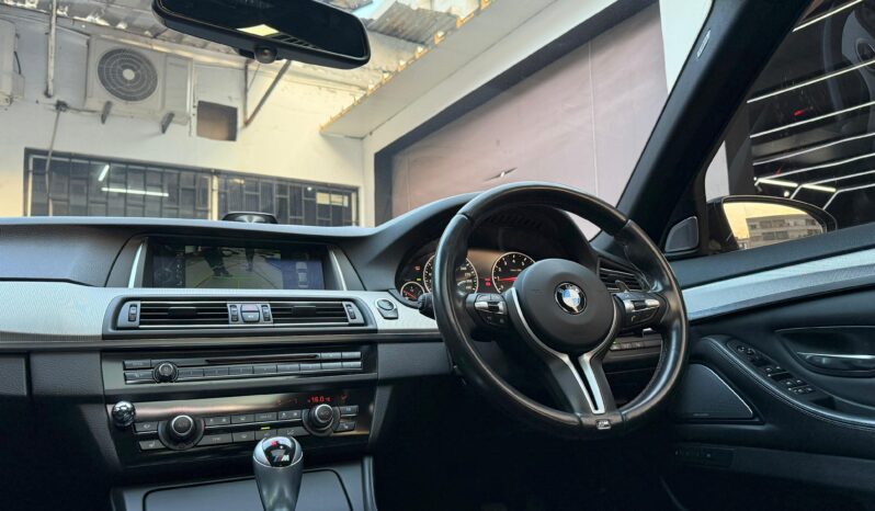 
								BMW M5 full									