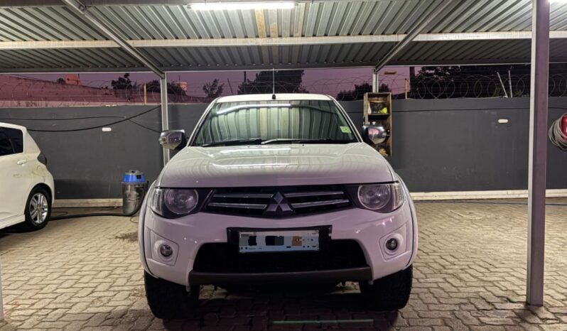 
								MITSUBISHI TRITON L200 full									
