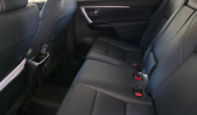 
								TOYOTA FORTUNER VX full									