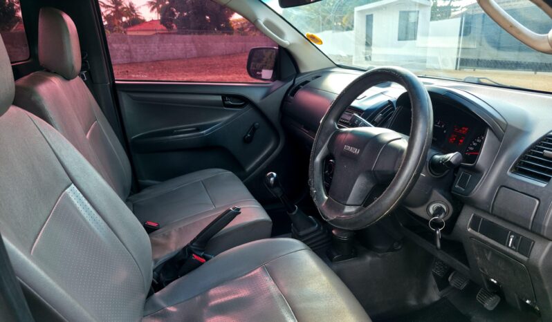 
								ISUZU KB 250 full									