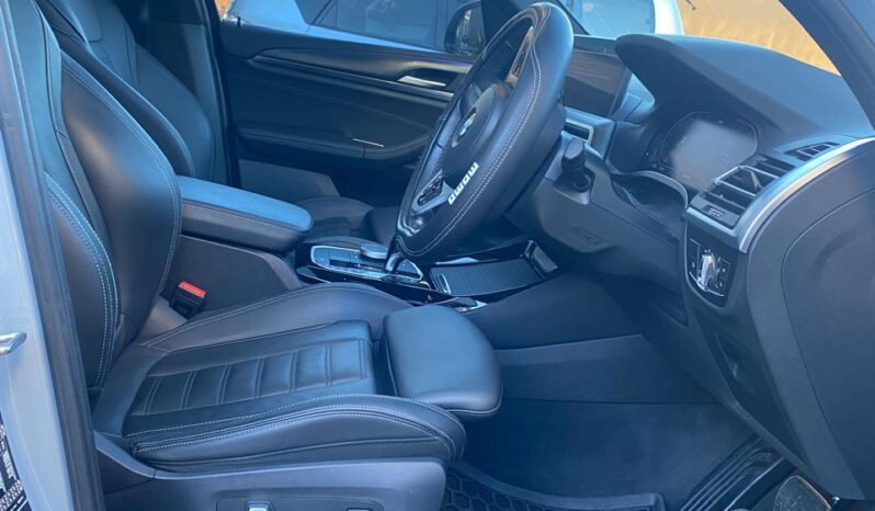 
								BMW X3 X-Drive 20D Msport full									