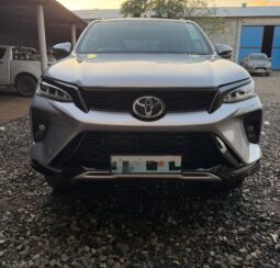 TOYOTA FORTUNER VX