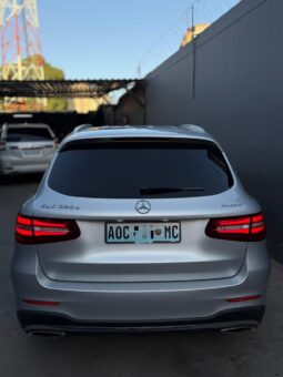 ■ Mercedes Benz