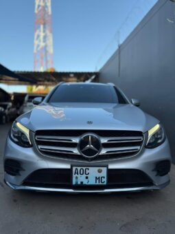 ■ Mercedes Benz