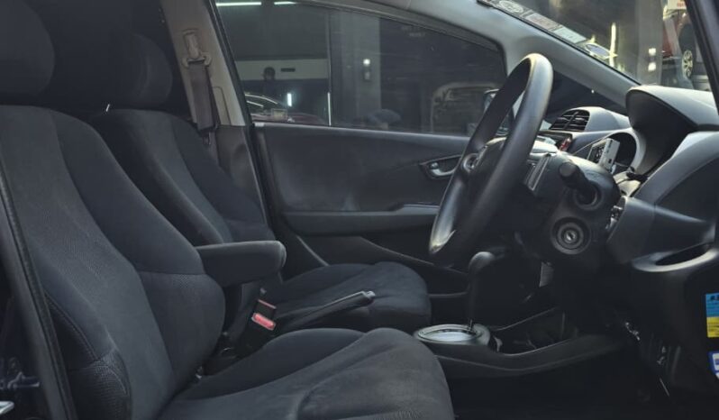 
								HONDA FIT RS full									