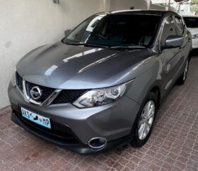 ▪ NISSAN QASHQAI