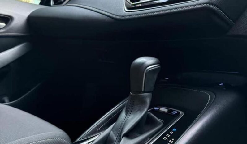 
								■ TOYOTA CORROLA SPORT full									