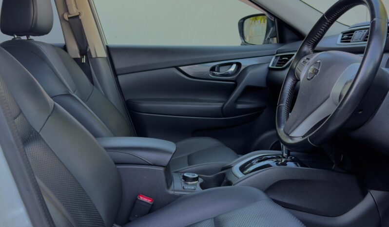
								NISSAN X-TRAIL full									