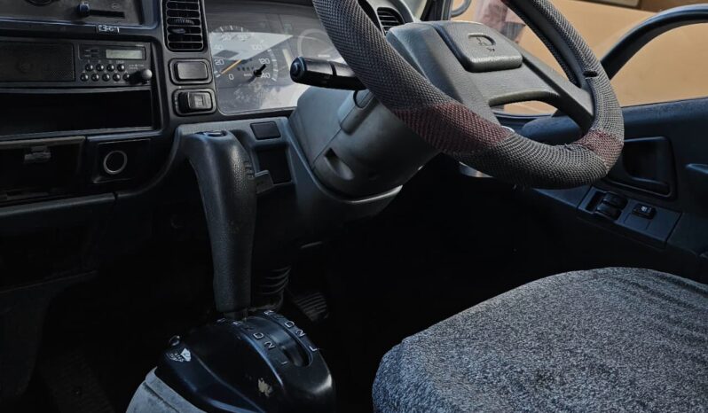 
								MITSUBISHI CANTER full									