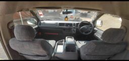 TOYOTA HIACE QUANTUM