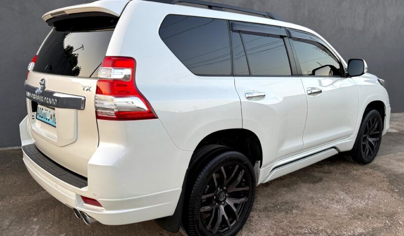 
								TOYOTA LAND CRUISER PRADO full									