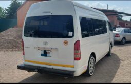 TOYOTA HIACE QUANTUM